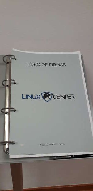 Visita a las instalaciones de Linux Center y Slimbook