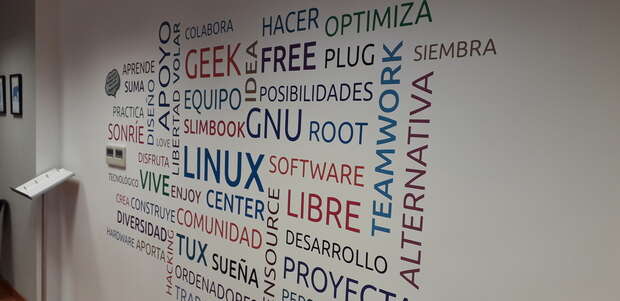 Visita a las instalaciones de Linux Center y Slimbook